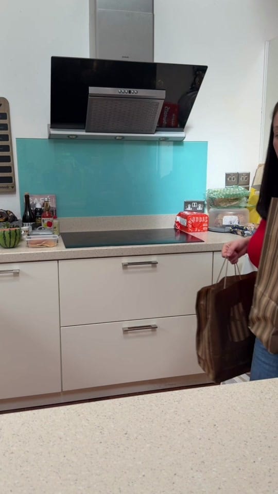 Post 2 by Lauren’s Cravings on TikTok (video)