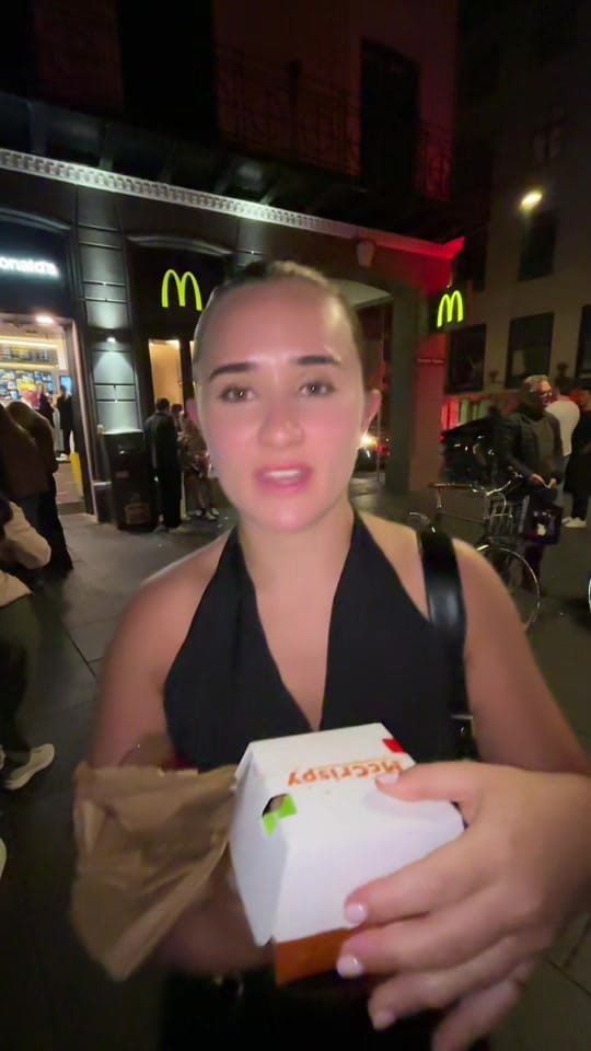 Post 1 by tati on TikTok (video)