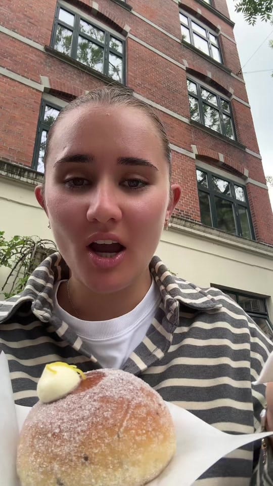 Post 5 by tati on TikTok (video)