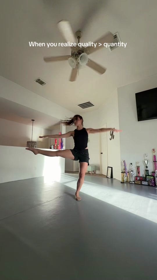 Post 4 by KAITLYN GONZALEZ on TikTok (video)