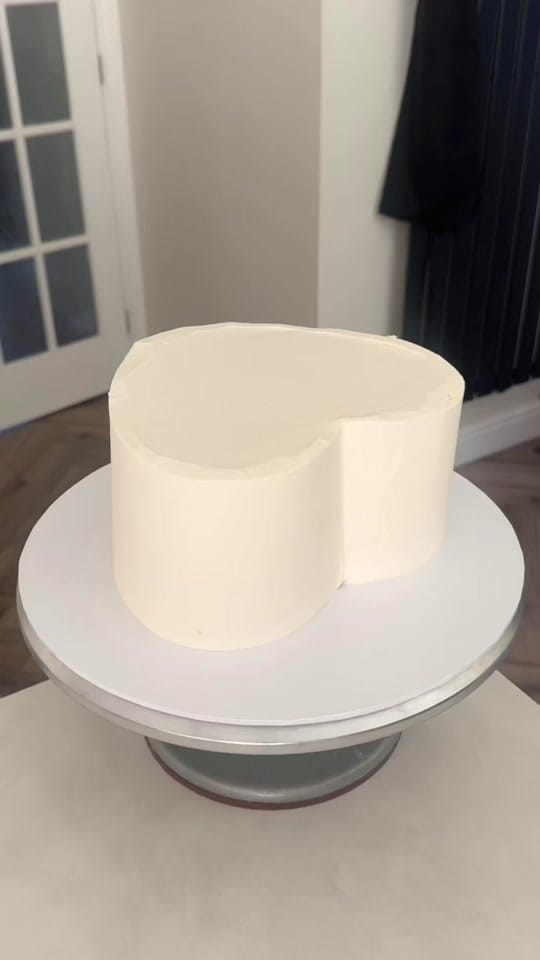 Post 1 by Cake That Cardiff on TikTok (video)