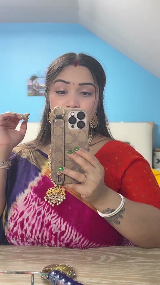 Post 6 by Pakhi Roy on TikTok (video)