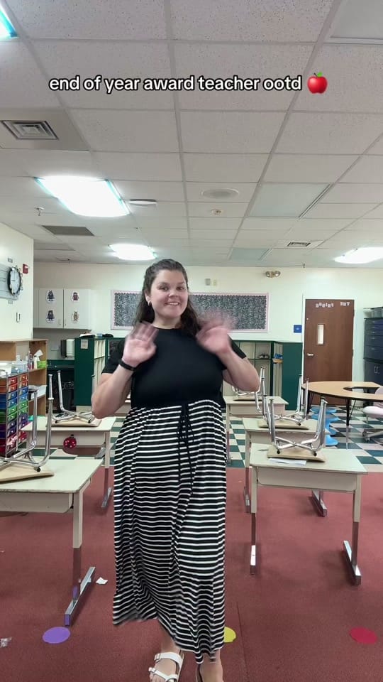 Post 3 by Maddi 💓| Maine Teacher Life🍎 on TikTok (video)