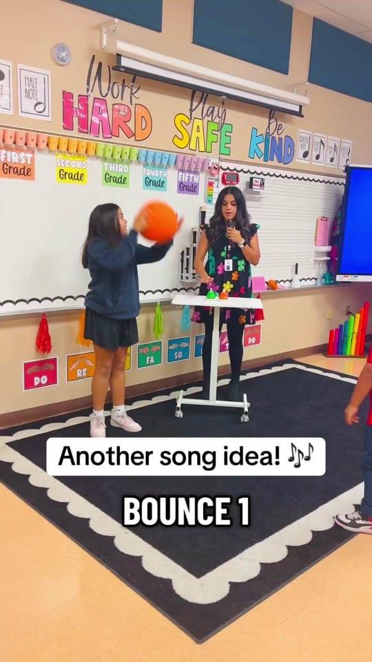 Post 8 by darianaajimenez on TikTok (video)