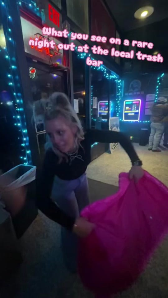 Post 2 by Kelli Kuykendall on TikTok (video)