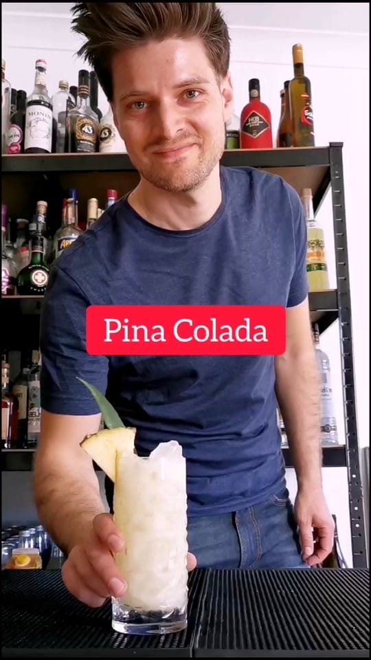 Post 8 by Cocktails by Bence on TikTok (video)