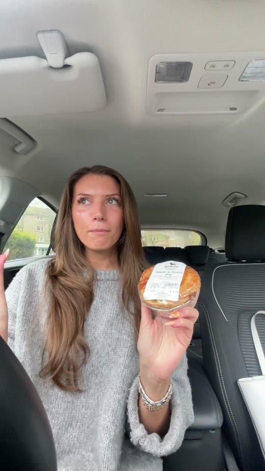 Post 7 by Karla Sinclair on TikTok (video)