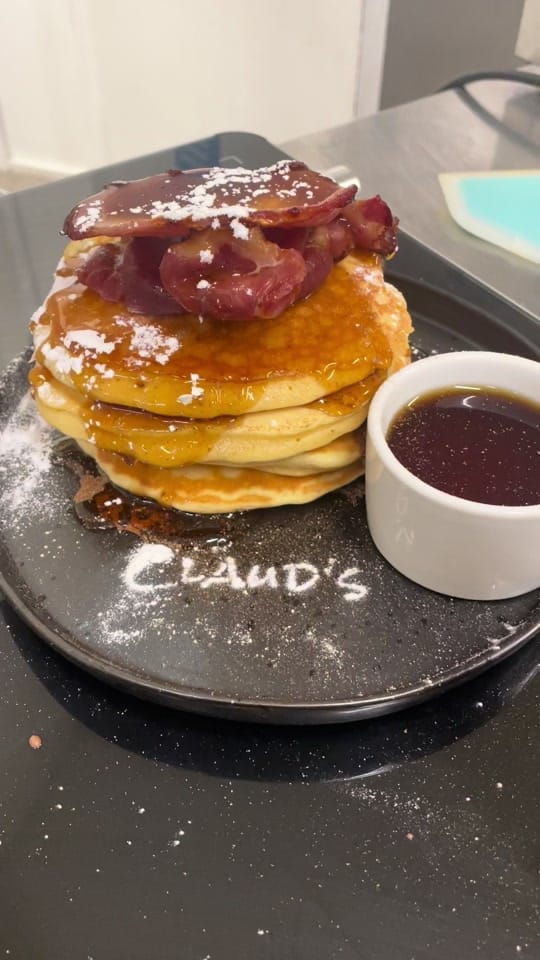 Post 1 by Claud’s Dessert Parlour on TikTok (video)