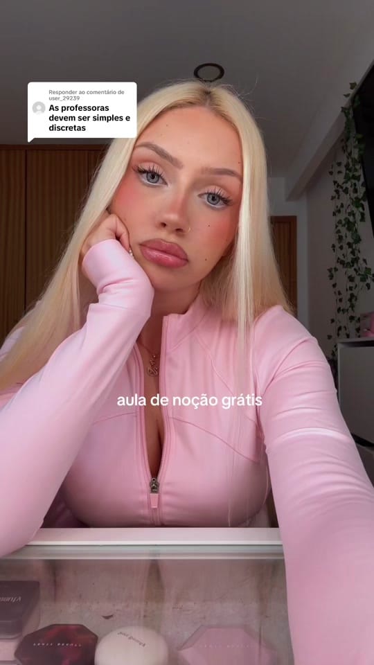 Post 4 by inês on TikTok (video)