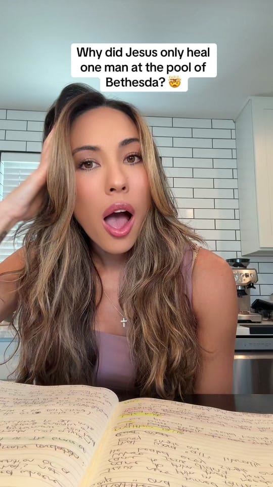 Post 8 by aliciacummings on TikTok (video)