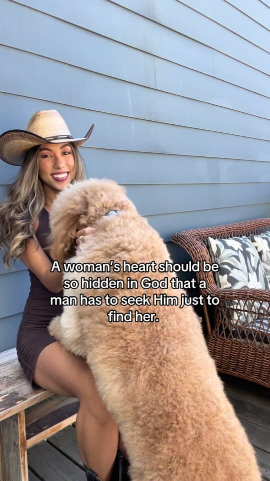 Post 4 by aliciacummings on TikTok (video)
