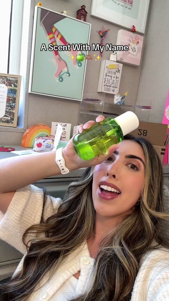 Post 7 by betweenthedesks on TikTok (video)