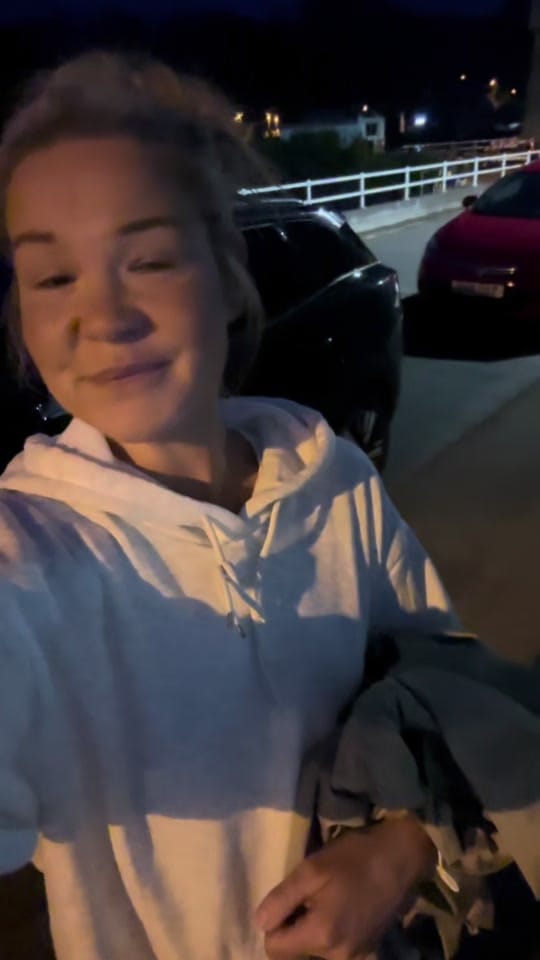 Post 2 by The new island girl on TikTok (video)