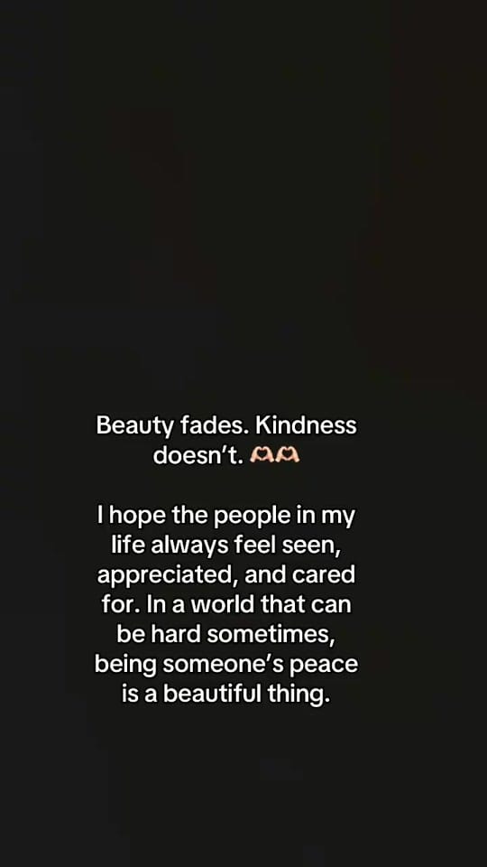 Post 1 by 🍑GeorgiaPeach🍑 on TikTok (video)