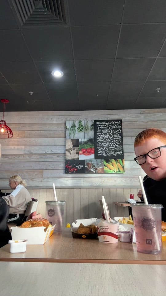 Post 6 by Rathmintin food reviews on TikTok (video)