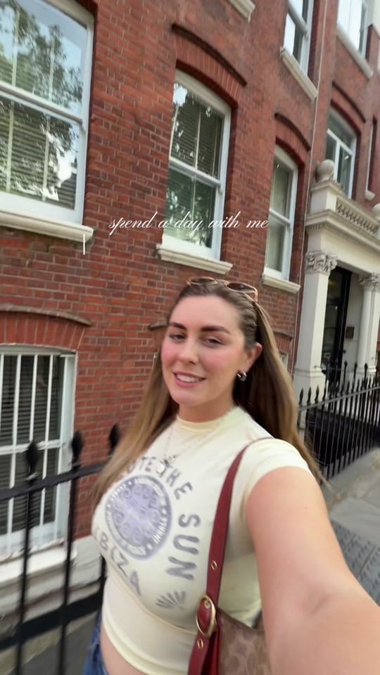 Post 3 by ameliaxsalmon on TikTok (video)