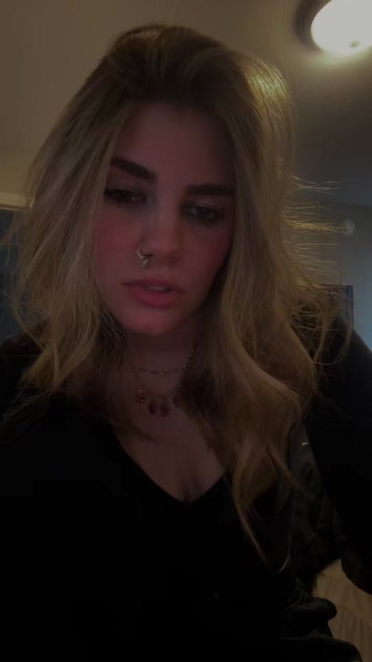 Post 4 by Sydneeeeeee <3 on TikTok (video)