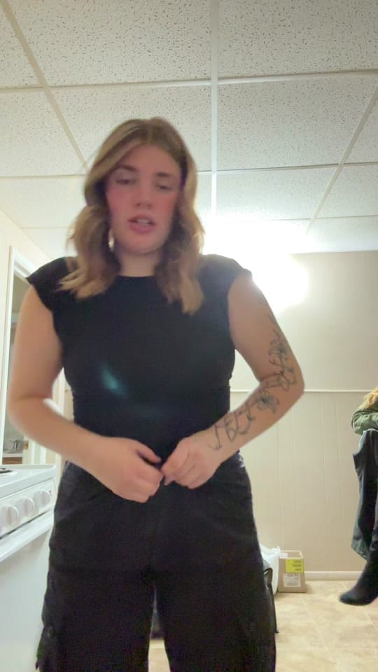 Post 9 by Sydneeeeeee <3 on TikTok (video)