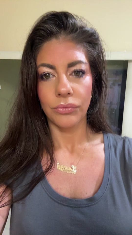 Post 8 by Lizzypoliz on TikTok (video)