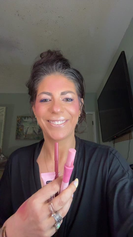 Post 10 by Lizzypoliz on TikTok (video)