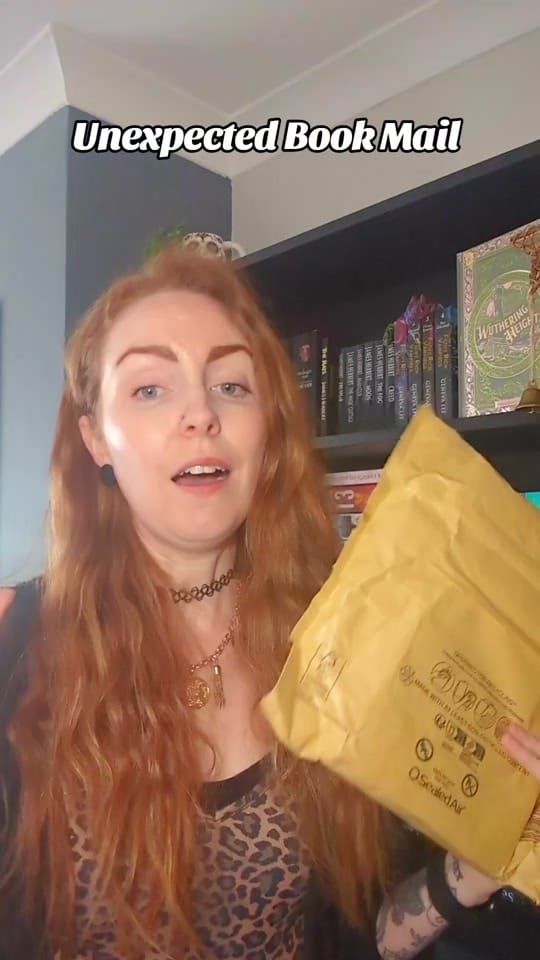 Post 8 by Lisabookishlife📚🎮👻 on TikTok (video)