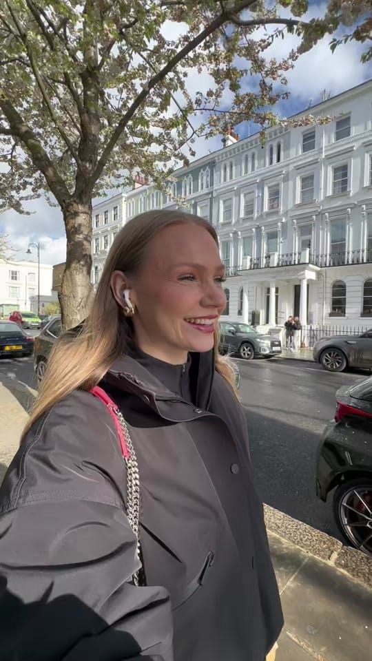 Post 6 by Stine Ariana on TikTok (video)