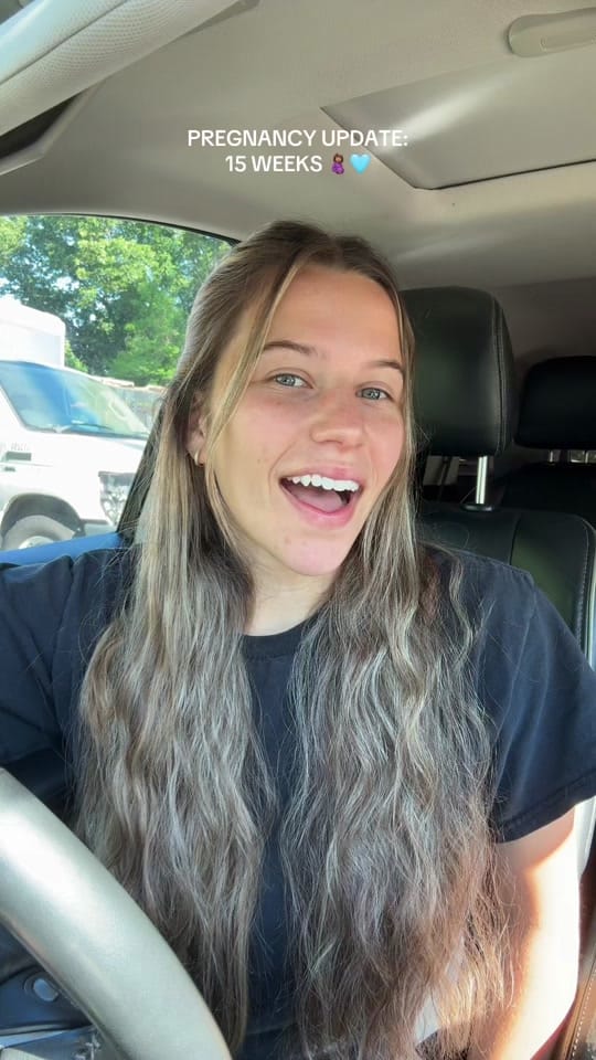 Post 7 by Ariana Ricci on TikTok (video)