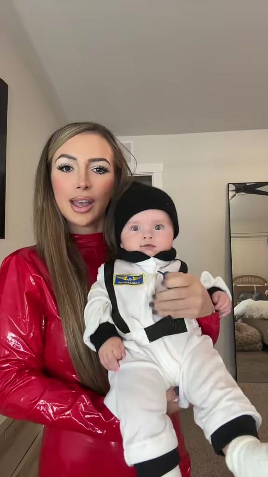 Post 8 by Liz Jones on TikTok (video)