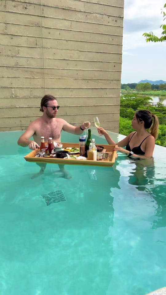 Post 4 by 🇹🇭เขมจิ & พิทักษ์ 🇺🇸 on TikTok (video)