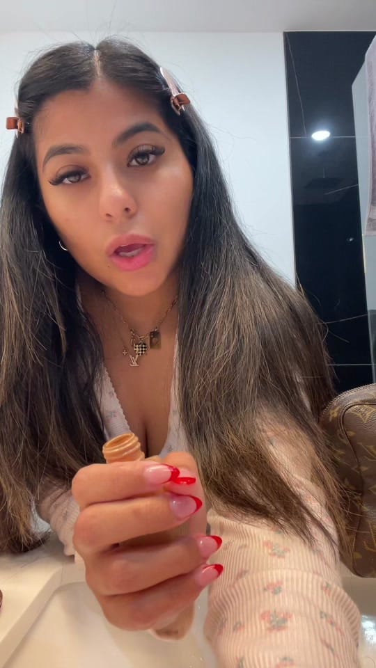 Post 5 by melz🪩 on TikTok (video)