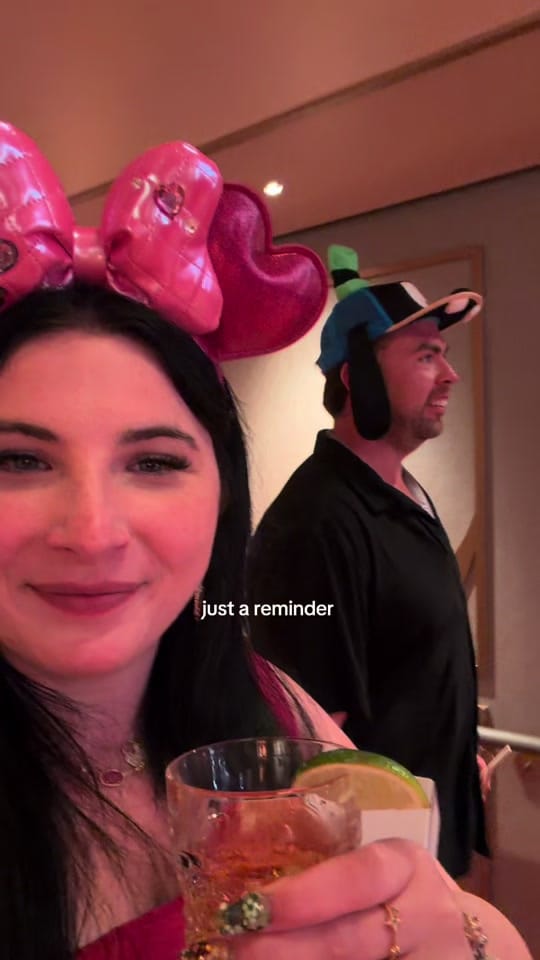 Post 1 by Kaitlyn 🫶🏻🏰🎟️🐭💕✨ on TikTok (video)