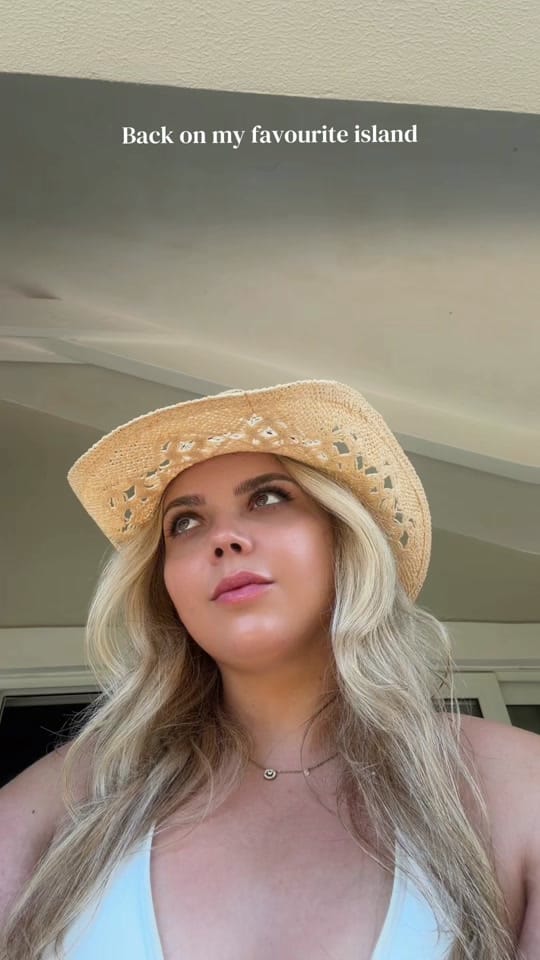 Post 7 by Holliekb on TikTok (video)