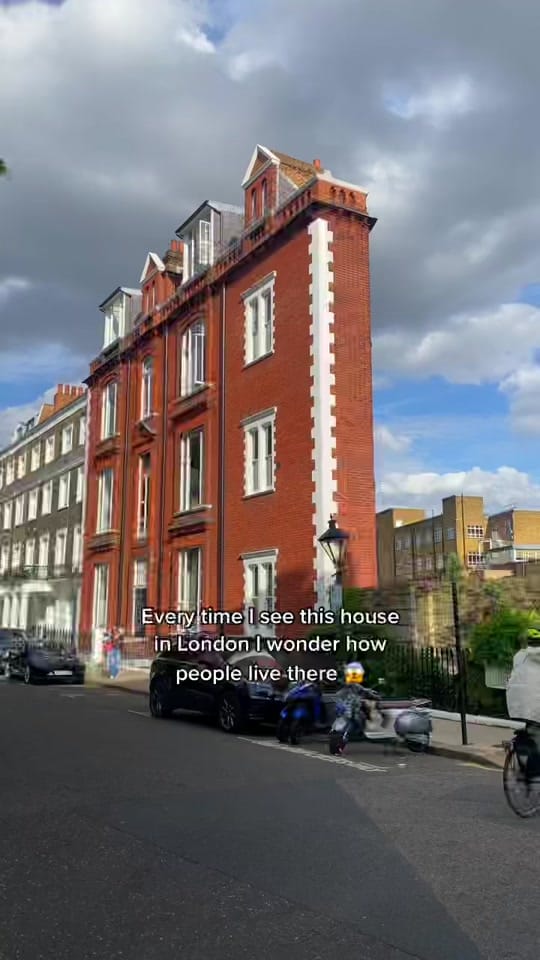 Post 10 by Jenny - travel around Britain on TikTok (video)
