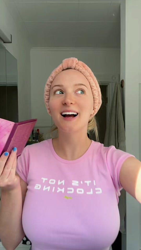 Post 7 by Sam on TikTok (video)