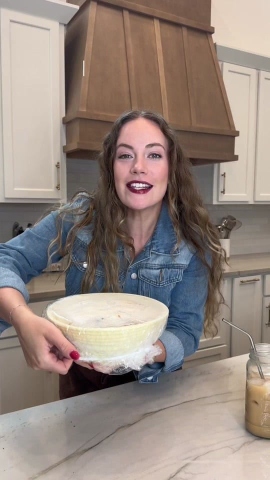 Post 6 by Kaelyn Dovalina on TikTok (video)