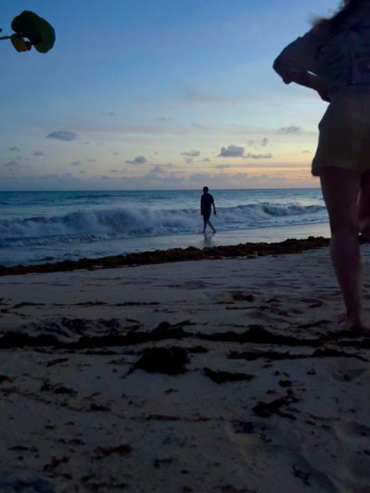 Post 2 by Amy Kendall on TikTok (video)