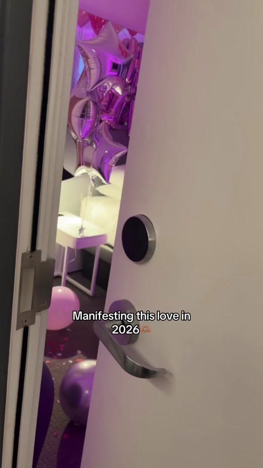 Post 8 by SET THE MOOD BALLOONS on TikTok (video)
