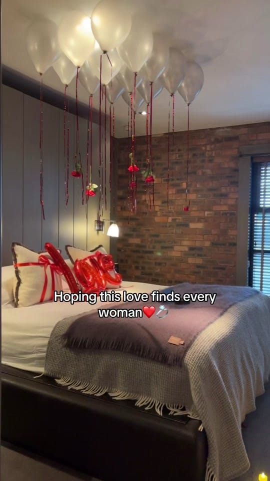 Post 6 by SET THE MOOD BALLOONS on TikTok (video)