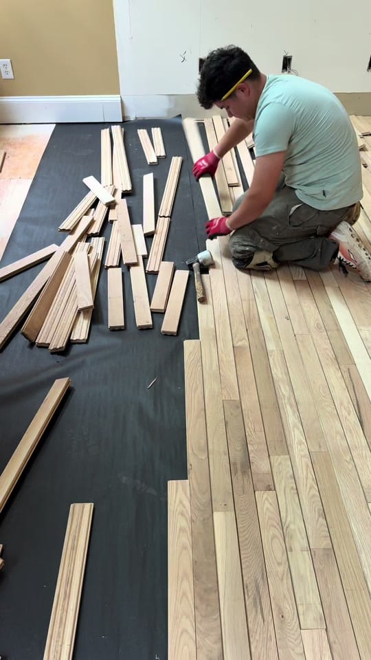 Post 6 by ricflooringofficial☑️ on TikTok (video)