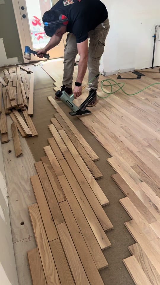 Post 7 by ricflooringofficial☑️ on TikTok (video)