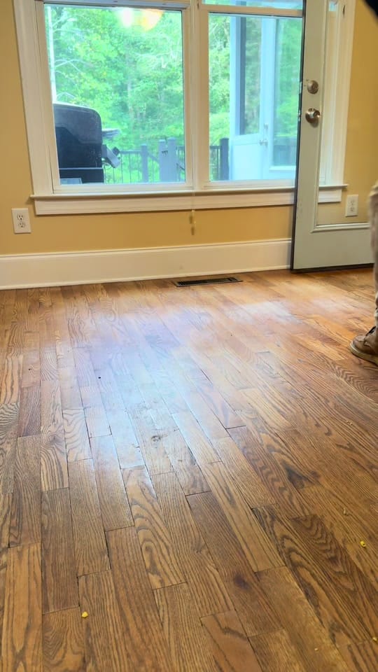 Post 10 by ricflooringofficial☑️ on TikTok (video)