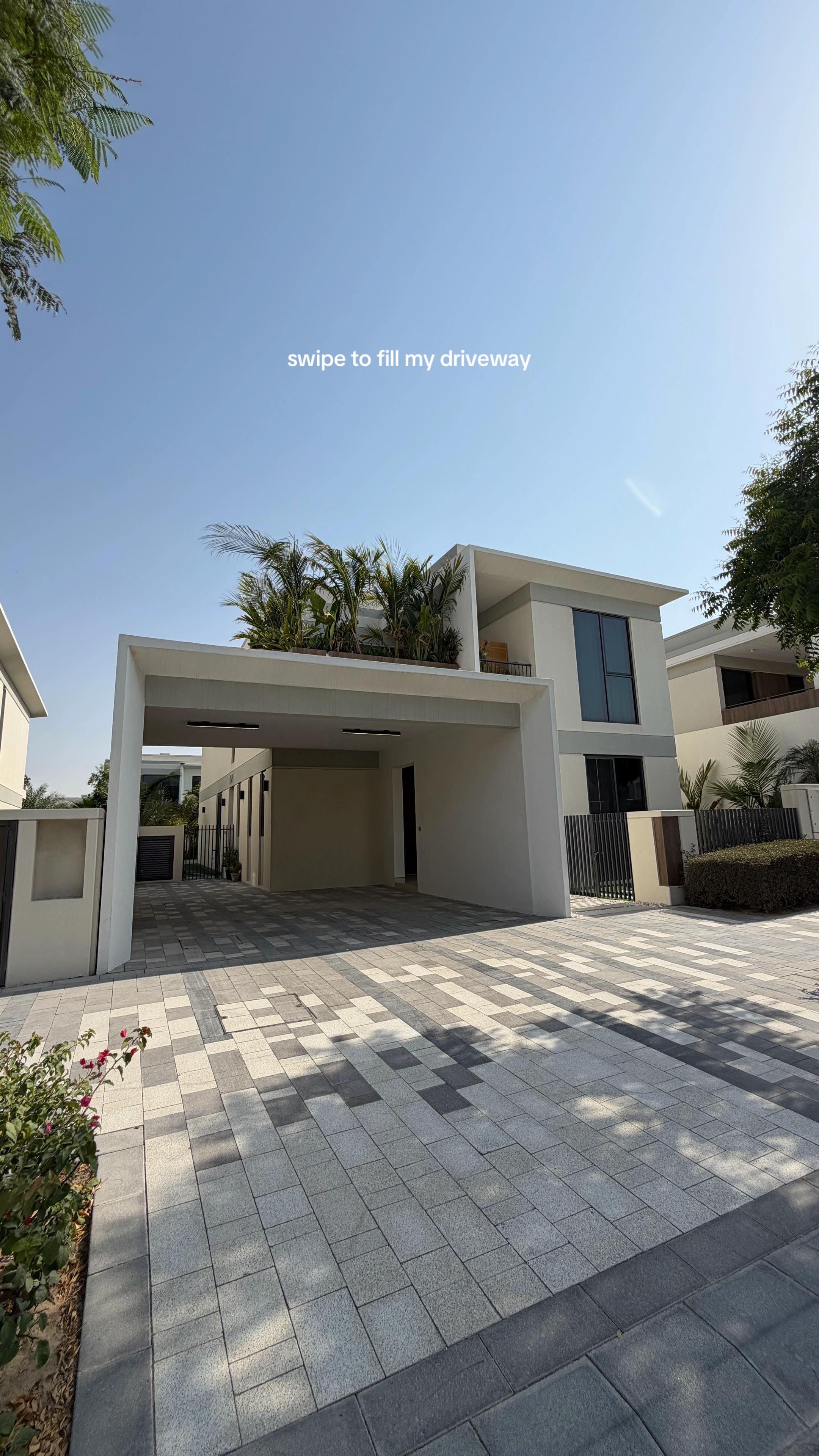 Post 2 by Aimee-Leigh Spencer on TikTok (video)
