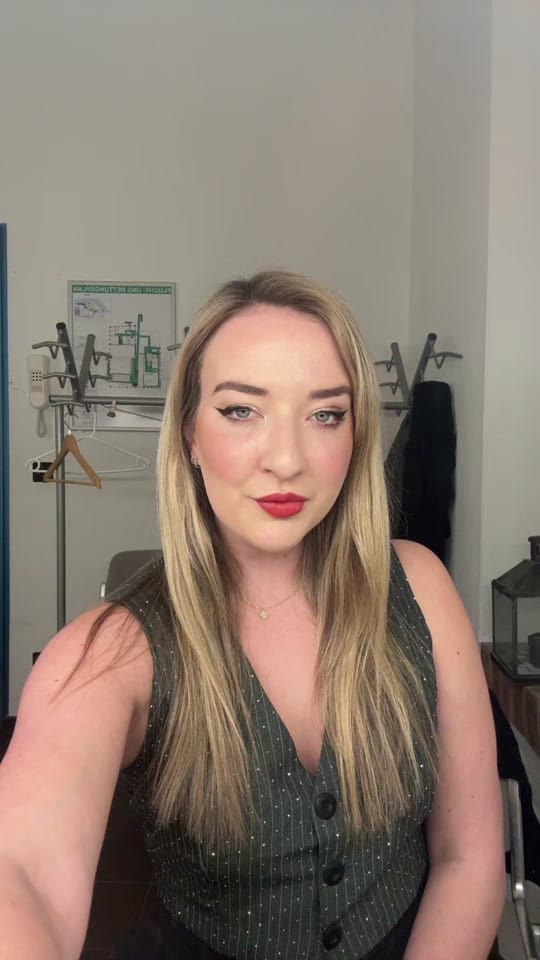 Post 4 by Iona Fyfe on TikTok (video)