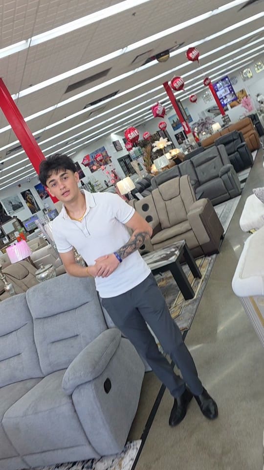Post 8 by MR.CLOSEOUT FURNITURE on TikTok (video)