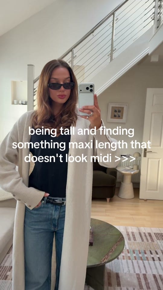 Post 1 by Amber Burton on TikTok (video)