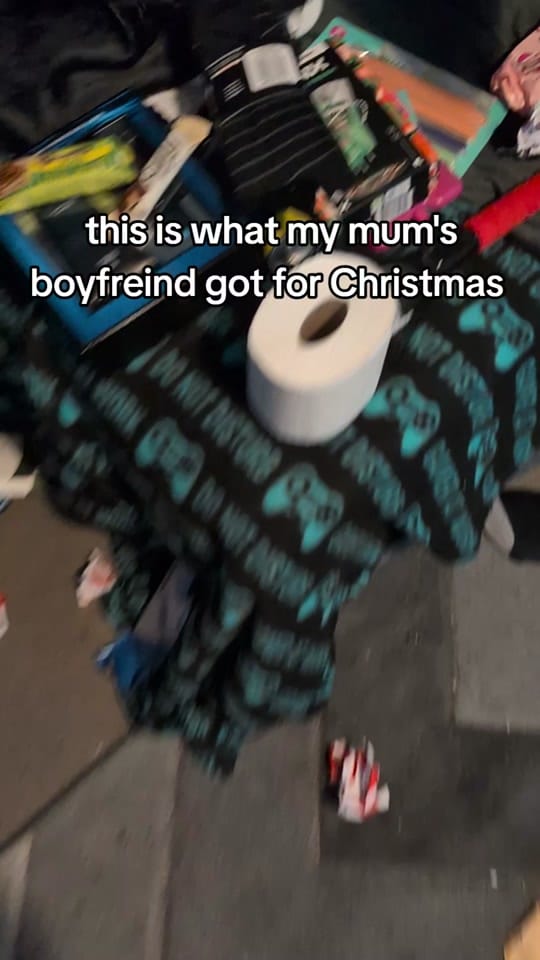 Post 10 by 〓〓 Charlie Mander 〓〓 on TikTok (video)