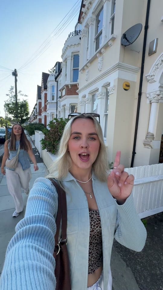 Post 10 by Erin Elizabeth ⭐️ on TikTok (video)