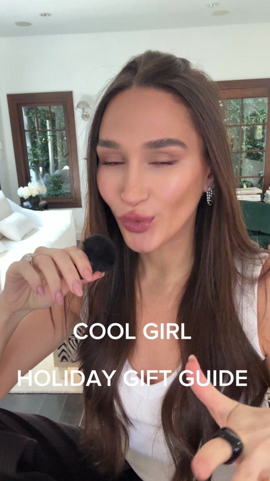 Post 1 by Mackenzie White on TikTok (video)