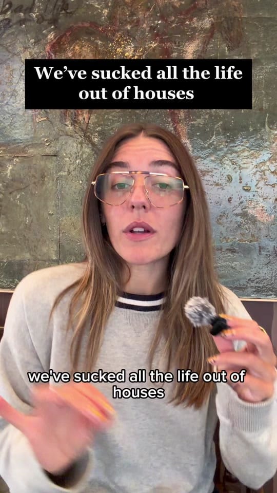 Post 4 by Lily Walters on TikTok (video)