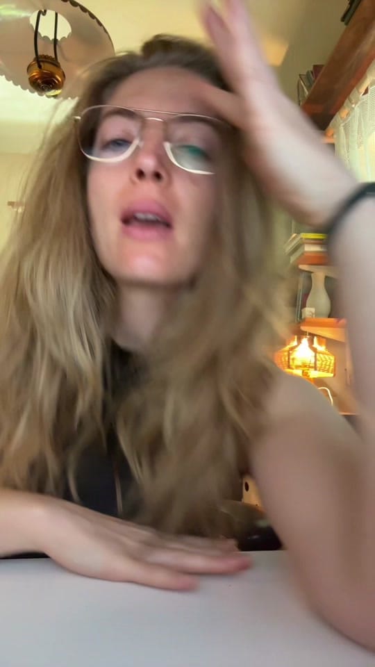 Post 7 by Mariella Tzakis on TikTok (video)
